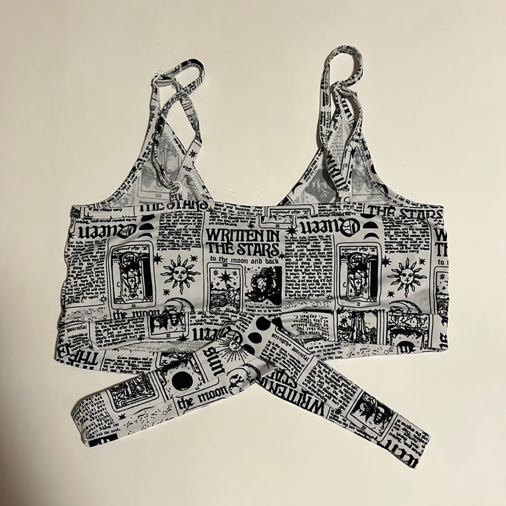 News Paper Design Top - Picture 2 of 2